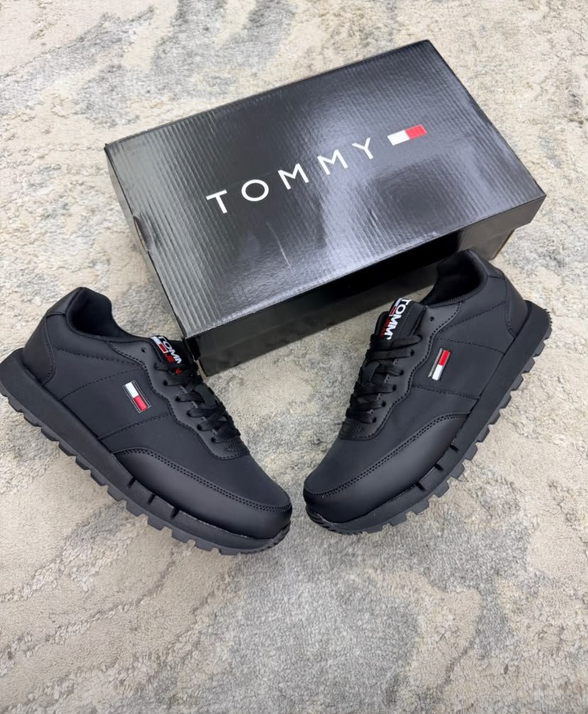 TOMMY HILFIGER